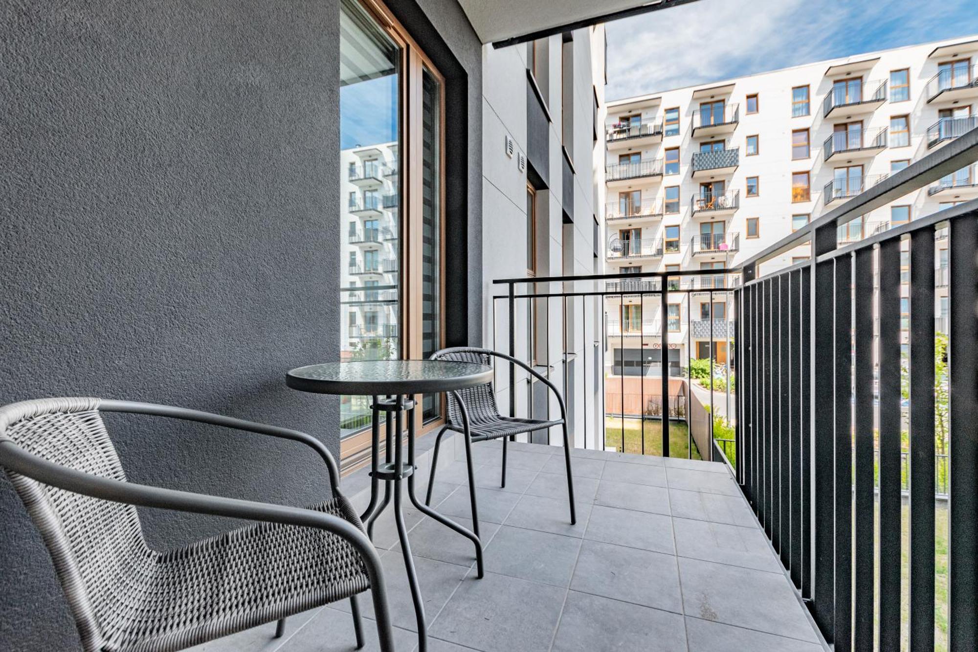 Przy Torach 3 By Homeprime Varsovia Exterior foto